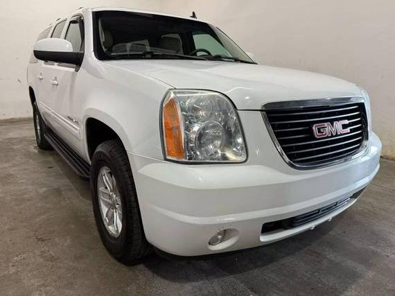 GMC YUKON XL 2011 1GKS2KE30BR345923 image